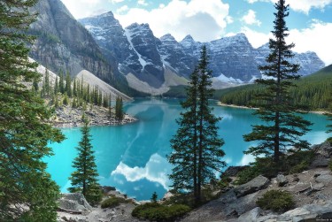 杭州富阳区小额贷款公司助力解决资金难题